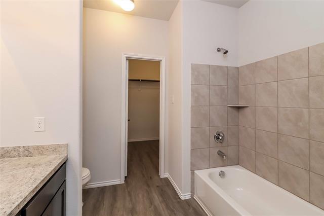 Foto del edificio - 8201 Camellia Rose Dr