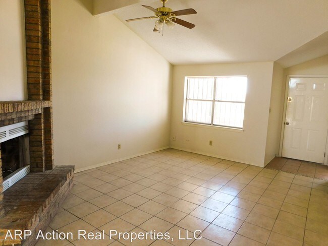 Building Photo - 3 br, 1.5 bath House - 6021 Bridalveil