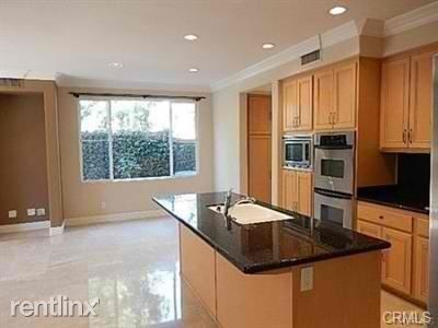 Building Photo - 39 Cedarbrook
