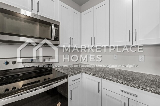 Foto del edificio - 3409 Briar Rose Ct