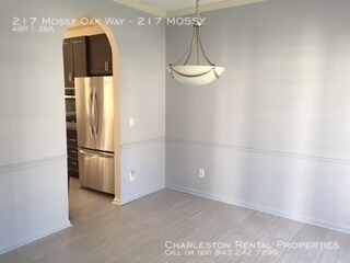 Building Photo - 217 Mossy Oak Way