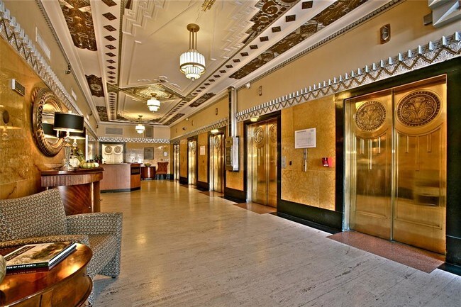 Foto del edificio - 221 W Lancaster Ave