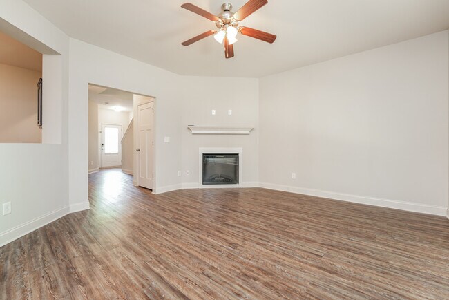 Building Photo - Inviting Locust Grove Home with 4 bedrooms