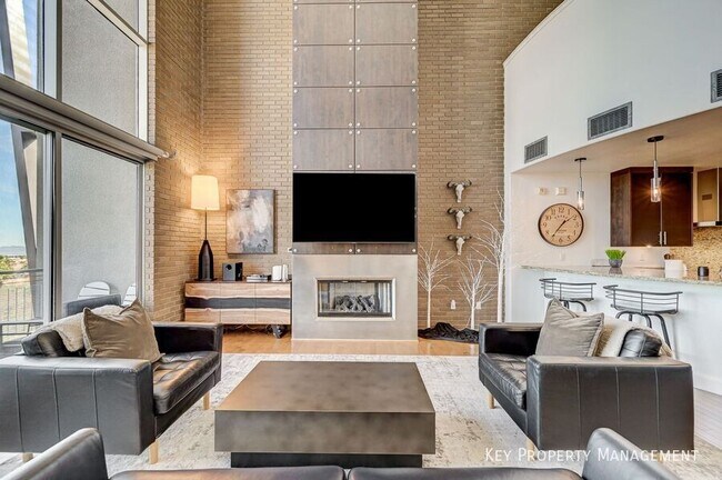 Foto del edificio - 11441 Allerton Park Dr