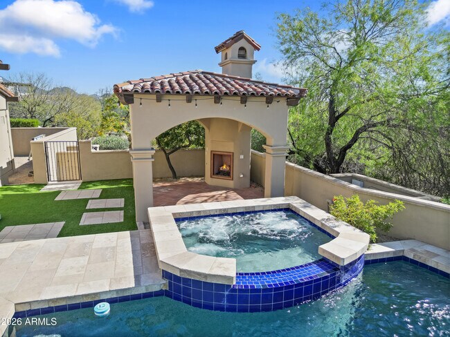 Foto del edificio - 9290 E Thompson Peak Pkwy