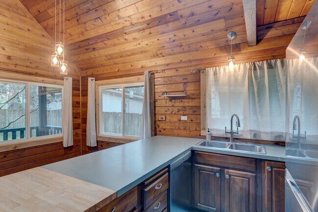 Foto del edificio - 502 W Ocean View Dr