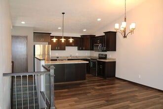 Building Photo - 3518 S Outfield Cir