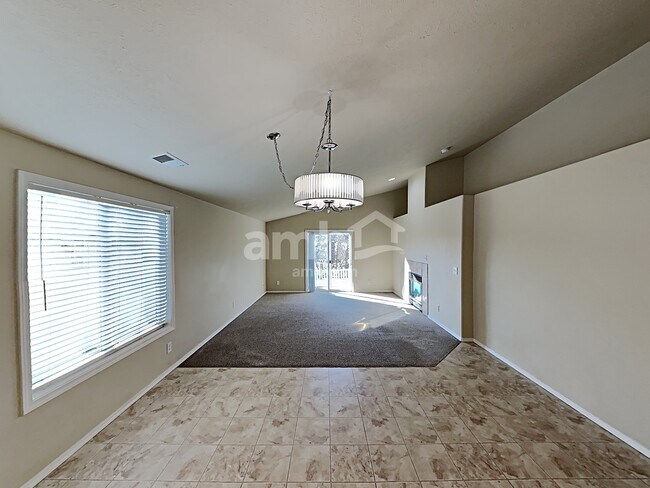 Building Photo - 1692 SW Creekside Lane