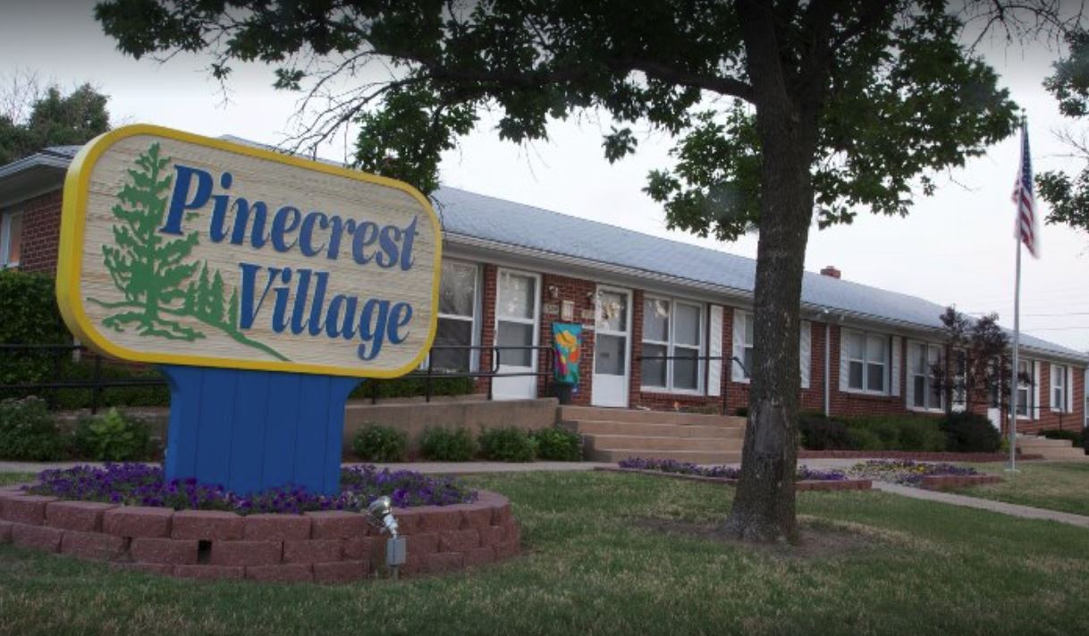 Pinecrest Village - Apartments in Wichita, KS | Apartments.com