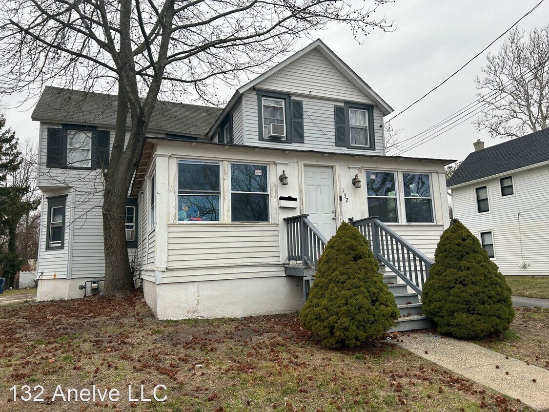 4 br, 2 bath House 132 Anelve Ave House for Rent in Neptune City, NJ