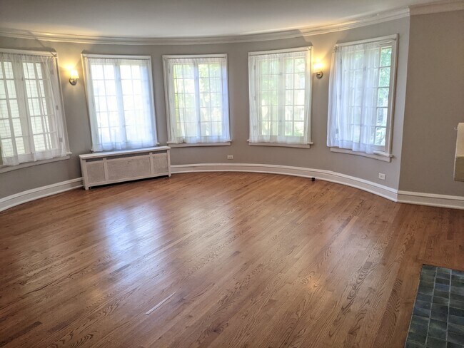 Foto del edificio - 7447 N Hoyne Ave