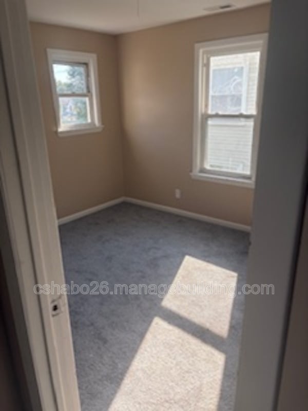 Building Photo - 322 W Merchant St