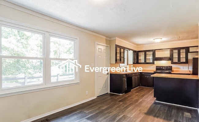 Building Photo - 872 Burning-Tree Trail