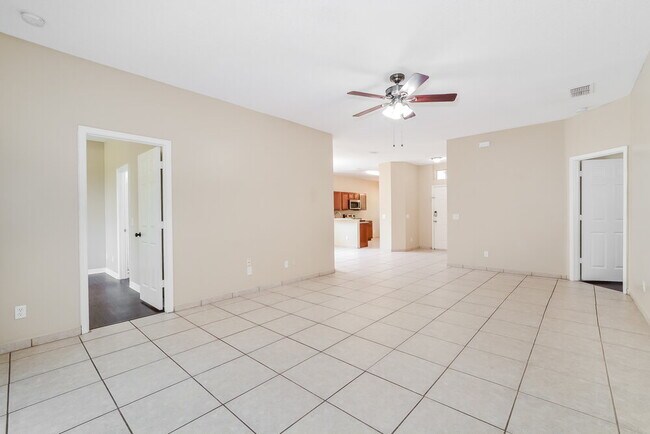 Building Photo - 4059 Boca Woods Dr