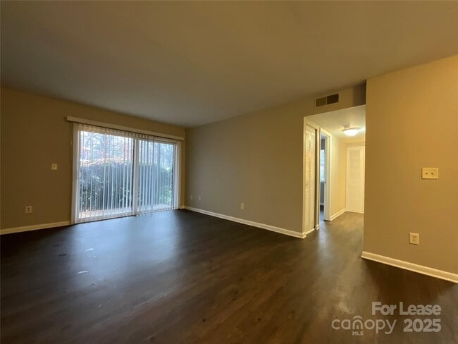 Foto del edificio - 238 Orchard Trace Ln