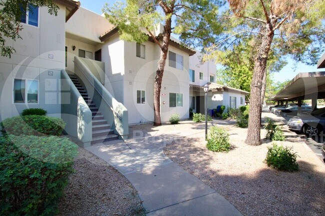 Building Photo - 1825 W Ray Rd