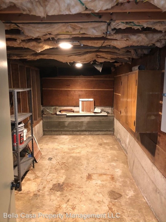 Building Photo - 2 br, 1 bath House - 310 SW 2nd Street Unit B