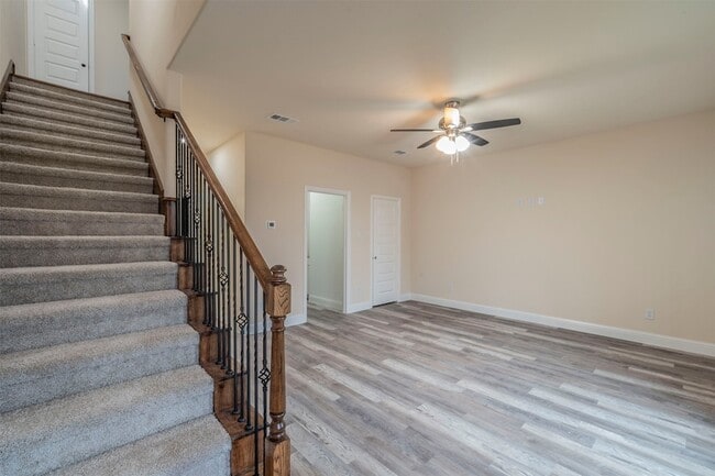 Building Photo - 1605 Mignon Dr