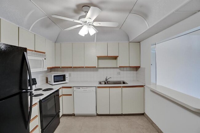 Foto del edificio - 22605 SW 66th Ave