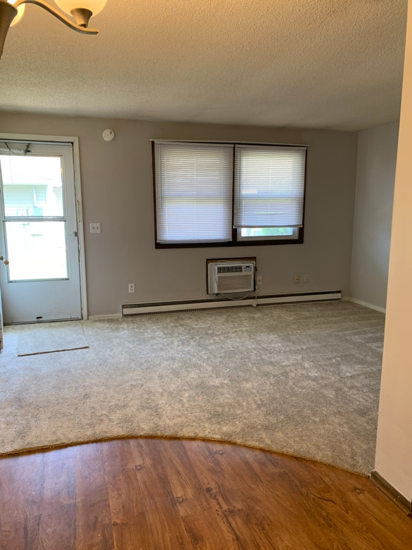 Building Photo - 15118 Tally Ho Dr