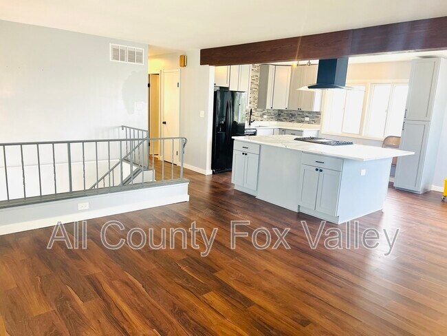 Building Photo - 1670 Chippendale Rd