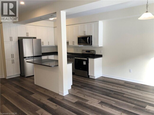 Building Photo - 27 Beasley Grove