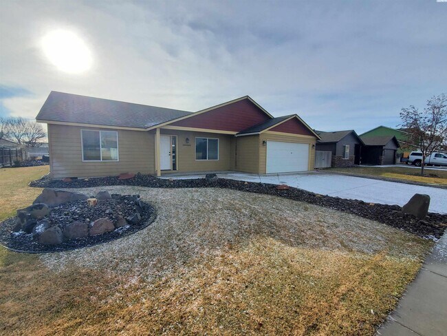 Building Photo - 5311 Jackson Ln