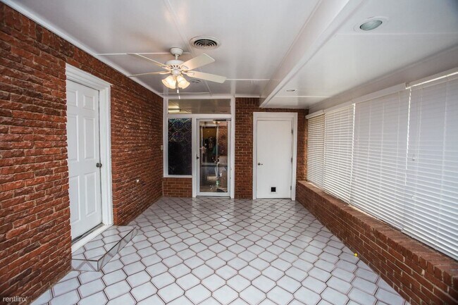 Building Photo - 3 br, 2 bath House - 510 North 17th Street