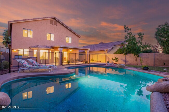 Building Photo - 9696 E Sheena Dr