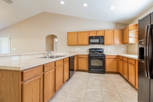 Foto del edificio - 13013 Baybrook Ln