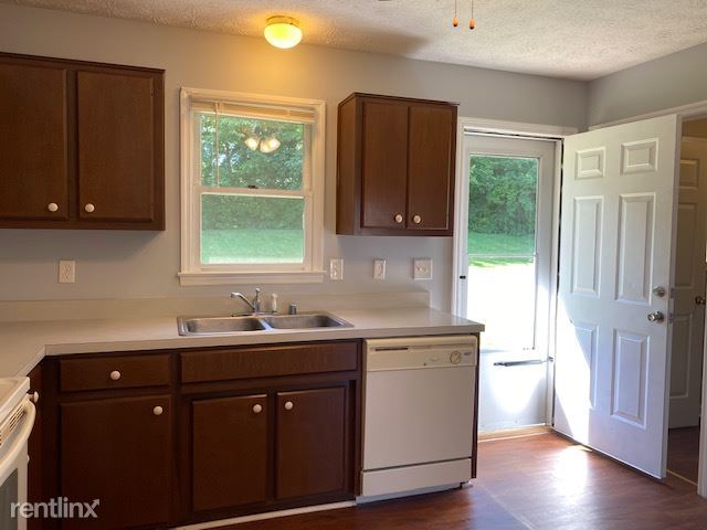Building Photo - 2 br, 1 bath Duplex - 1032 Scarlett Ln