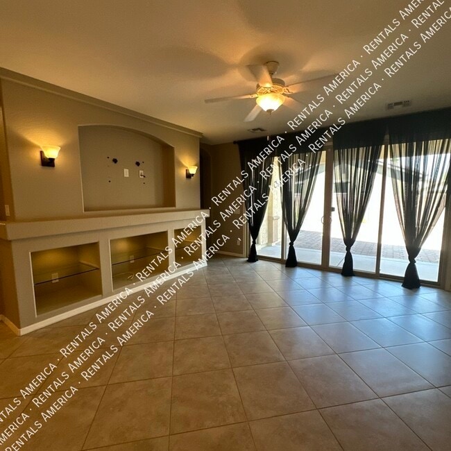 Building Photo - 276 E Coconino Dr
