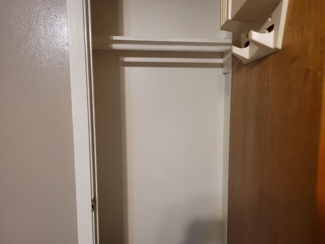Foto del edificio - 2 bed / 1 bath apartment