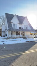Building Photo - 641 N 5th St