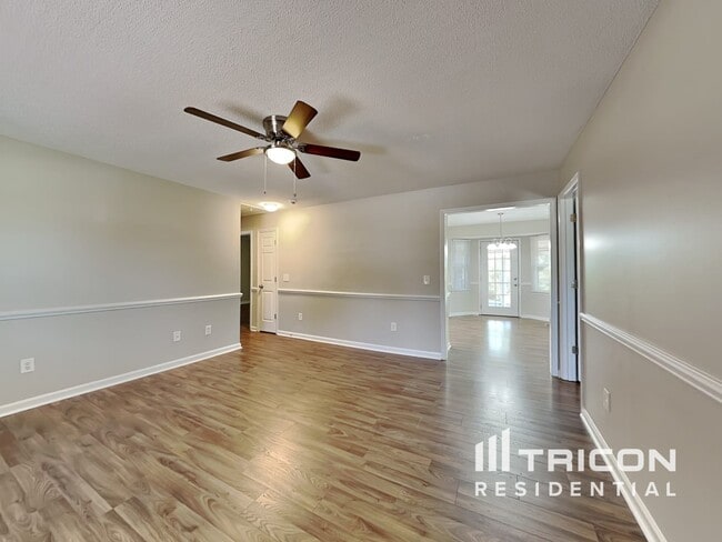Building Photo - 812 Hepplewhite Ct