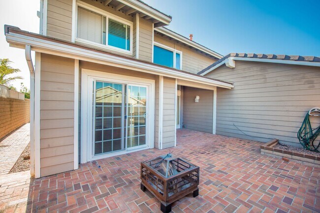 Foto del edificio - 4 Bedroom, 2 1/2 Bath, 3 Car Garage Home