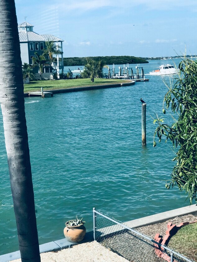 Overlooking Boca Ciega Bay - 505 129th Ave E