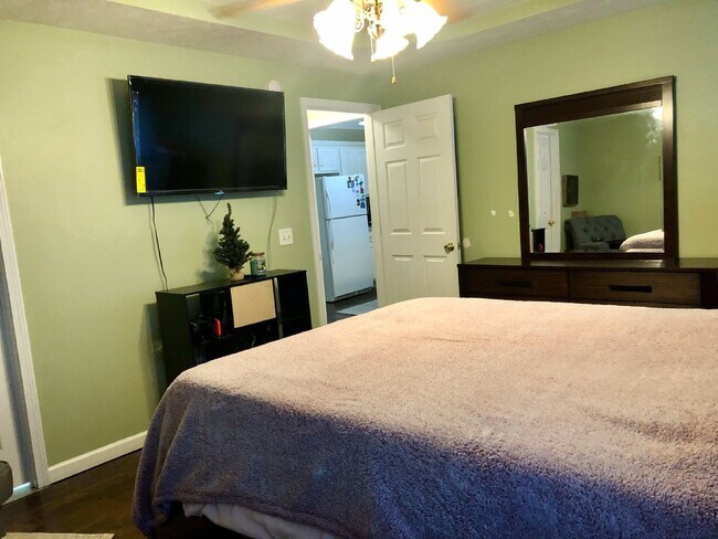 Foto del edificio - 738 Dellwood Dr