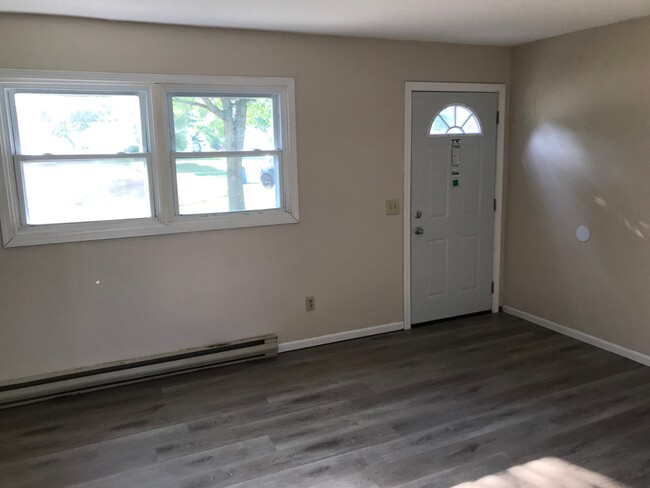 Foto del edificio - 551 Norris Ct
