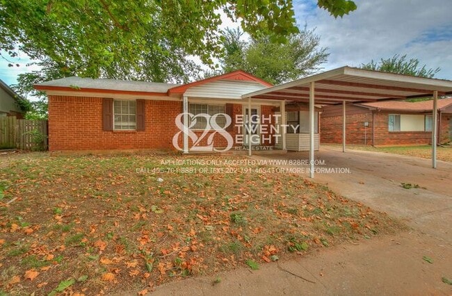 Building Photo - 3 Bedroom/1 Bath Single Family Home Just M...