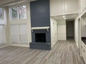 Building Photo - 2016 Aliso Rd