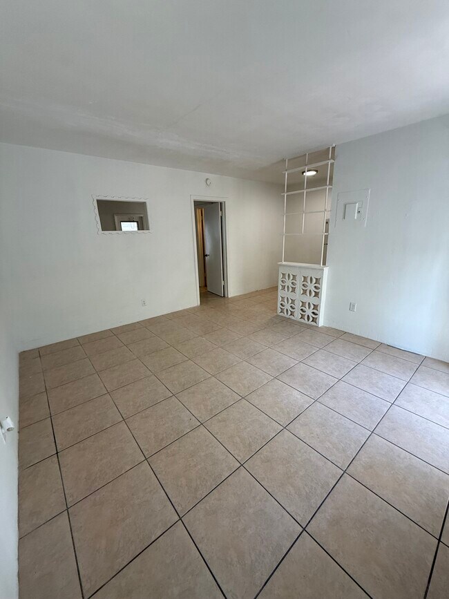 Foto del edificio - 1901 SE 1st Ave