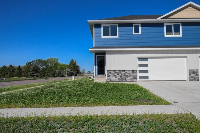 Building Photo - 3900 S Caballo Ct