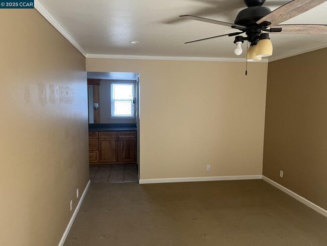 Building Photo - 42 Horseshoe Ct