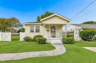 Building Photo - 628 Bonnabel Blvd