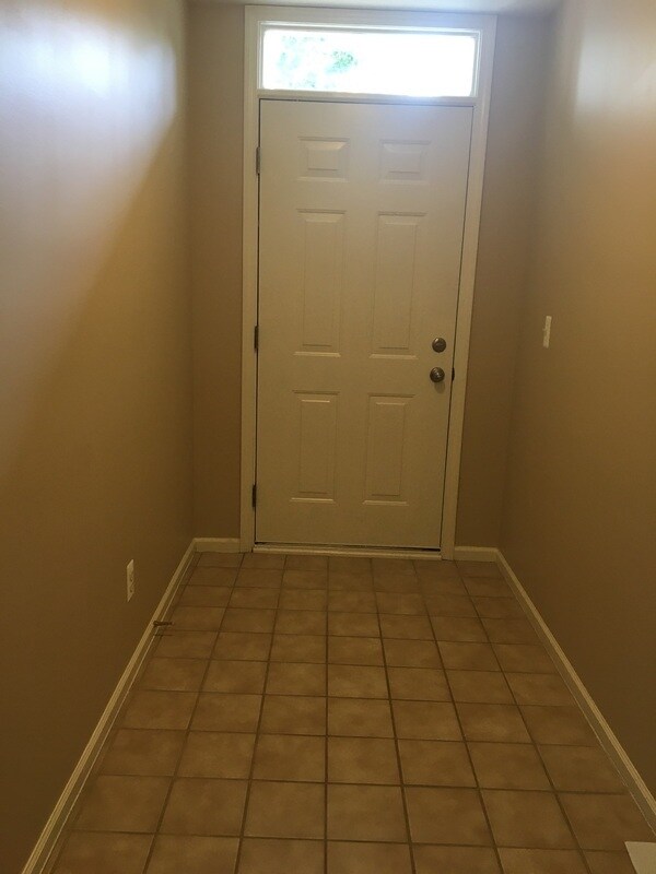 Building Photo - 4266 Berkshire Dr