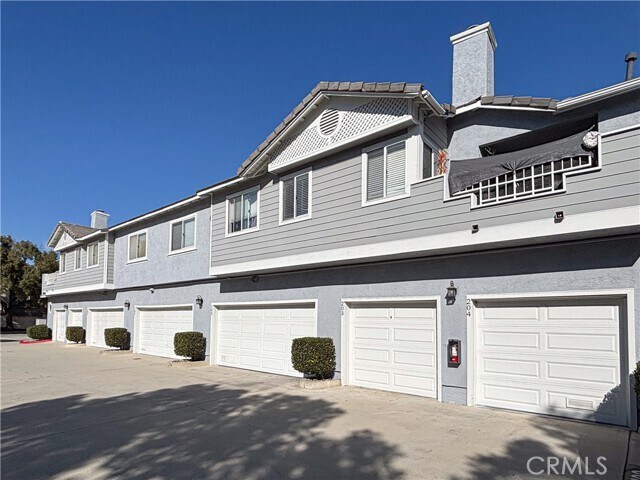 Foto del edificio - 17863 Addison Ct