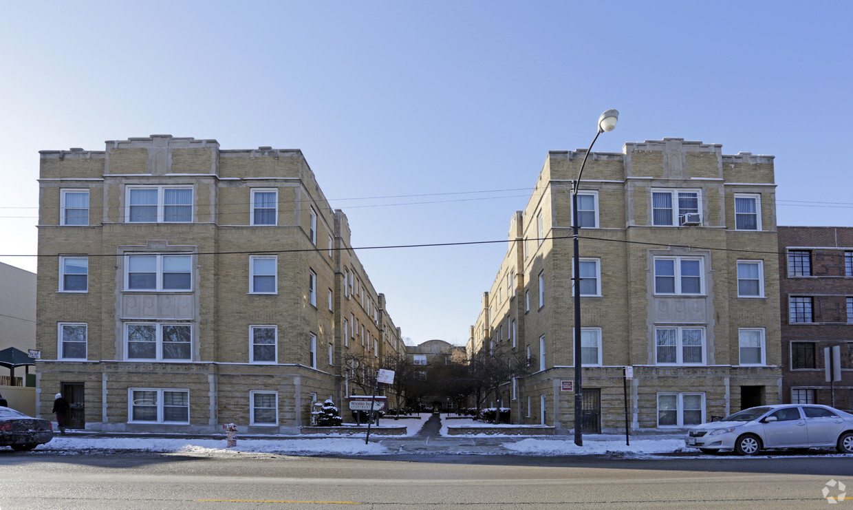 Primary Photo - Wooded Isle Apartments