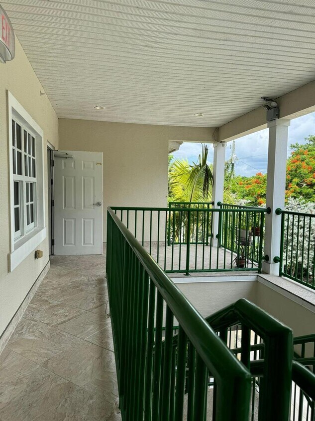 Foto principal - 2633 Westgate Ave