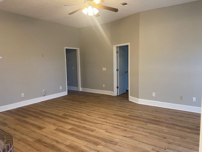 Foto del edificio - 3/2 For Rent in Red Oak in Germantown School District!!